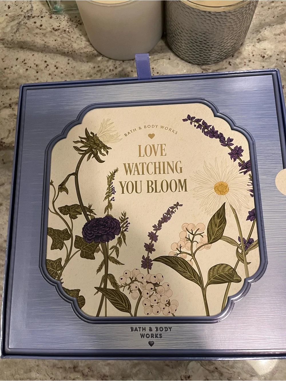 Bath & Body Works Blue & Cream Floral Gift set with “Sleep” body care